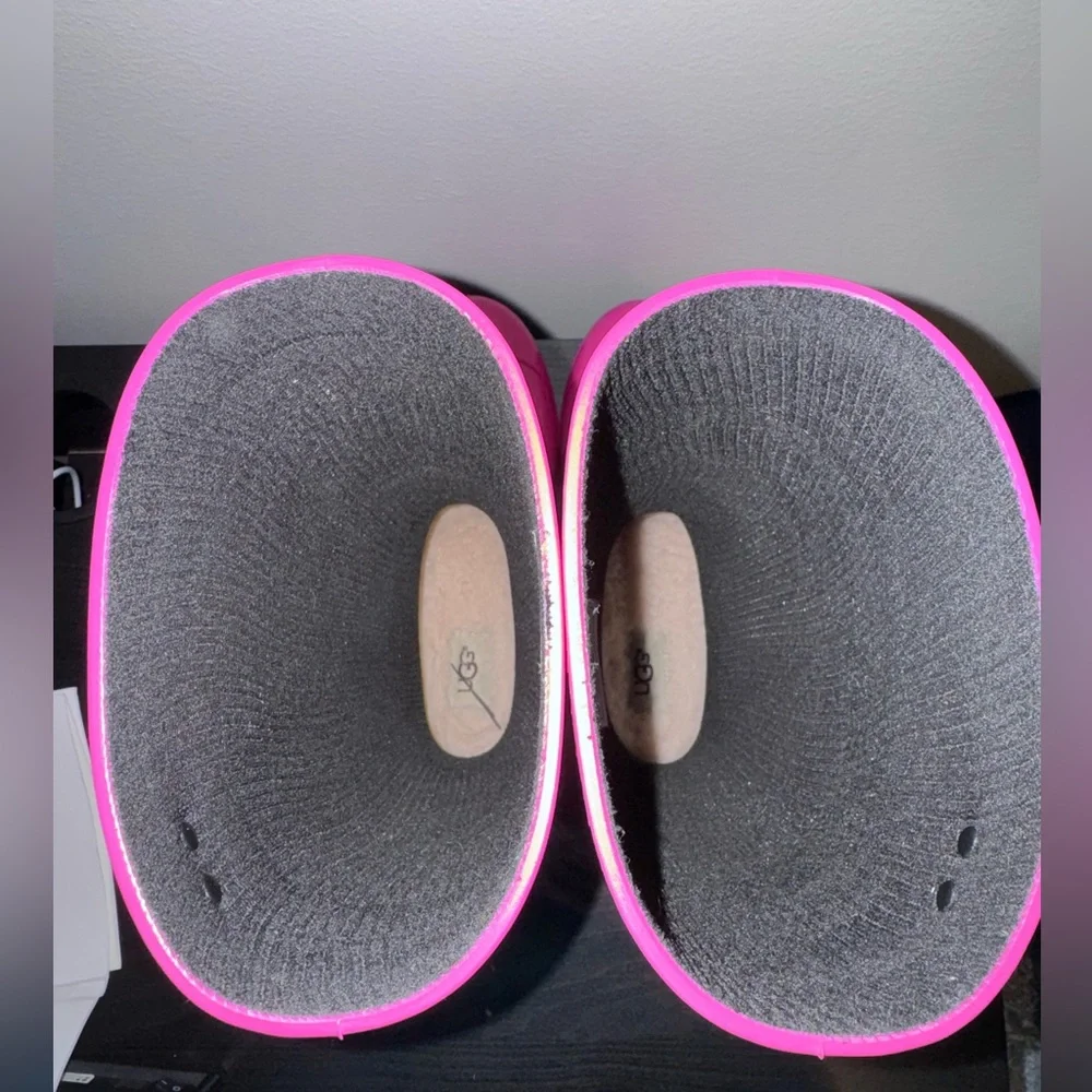UGG Rain Boots Size 7